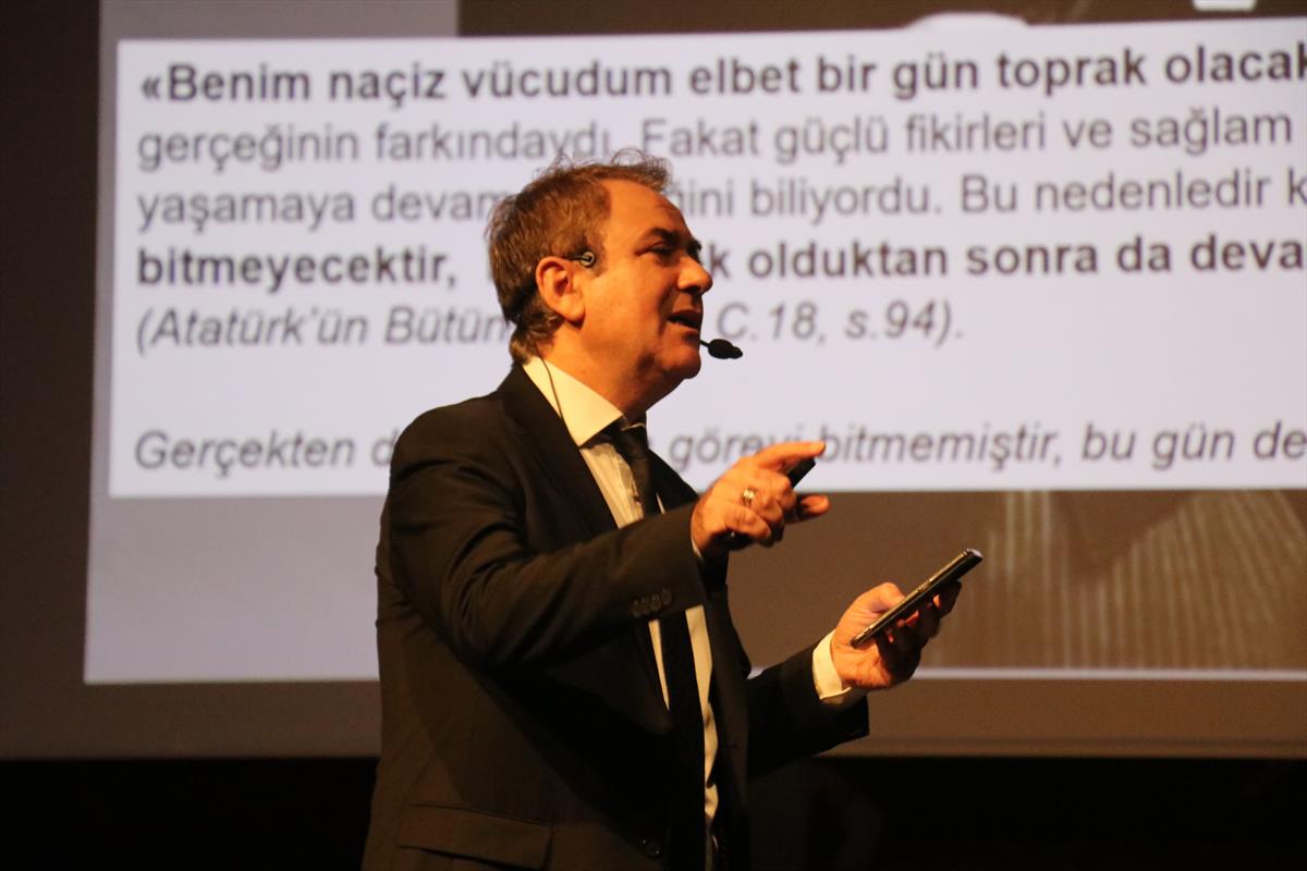 SİNAN MEYDAN’DAN GAZİPAŞA’DA “ÖLÜMSÜZ FİKİRLERİYLE ATATÜRK” SÖYLEŞİSİ