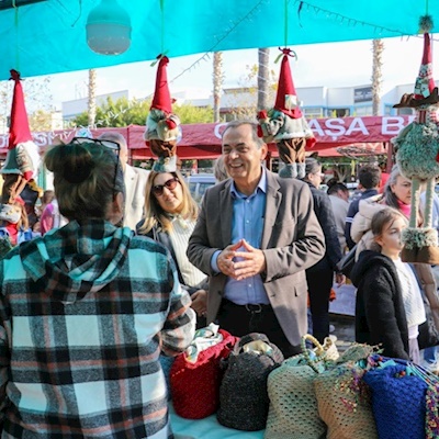 GAZİPAŞA'DA 4. ULUSLARARASI YENİ YIL PAZARI COŞKUSU